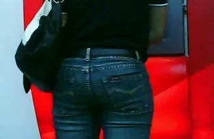 XXX दो महिला में शरारती मोज़ा पर हिंदी में फुल सेक्स मूवी एक सफेद कालीन