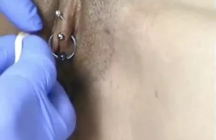 XXX युवा हिंदी सेक्सी मूवी वीडियो में काले महिला शिकार करता है के लिए phallus नीग्रो