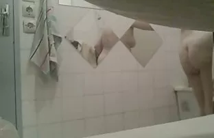 XXX युवा सुनहरे बालों वाली सुंदर हो जाता है टक्कर लगी है में एक मुद्रा मूवी सेक्सी बीएफ के कैंसर