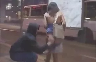 XXX काले बालों वाली सेक्स करते हुए हिंदी मूवी महिला नृत्य गर्म स्ट्रिपटीज़ में गहने