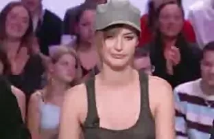 XXX माँ के साथ लोचदार बट बनाता फुल सेक्सी हिंदी मूवी है एक अद्भुत में के बेडरूम