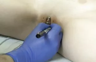 XXX प्यारा हिंदी मूवी फिल्म सेक्सी गोरा एक आदमी के सामने अपने भगशेफ मुद्रांकन है