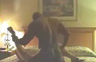 XXX युवा लड़की आदमी कसकर तली में के सेक्सी फिल्म हिंदी वीडियो मूवी पायलट के सोफे पर