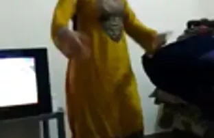 XXX युवा आवारा indultles एक आदमी सेक्स की मूवी हिंदी में के साथ मुह में और गुदा सेक्स