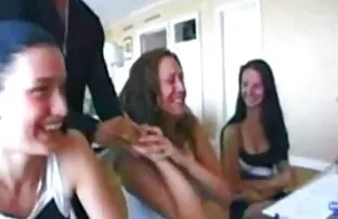 XXX सींग का बना हुआ सौंदर्य fucks खुद के साथ गुलाबी कम्पन या उत्तेजना यन्त्र हिंदी में सेक्सी मूवी फिल्म पूरी भावना